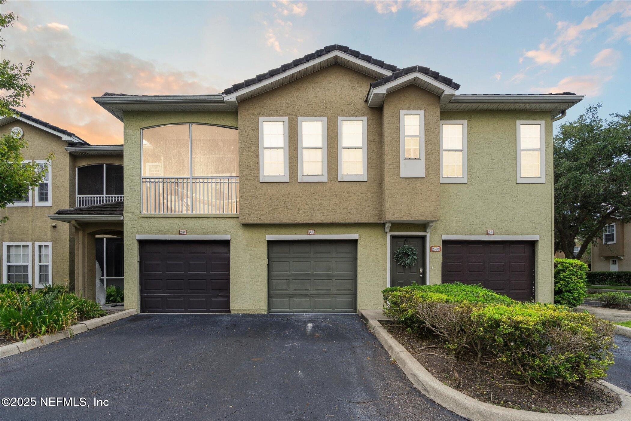 Image 1: 01-01-10075-Gate-Pkwy-N-apt-2605-Jackson