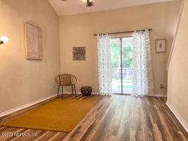 1933 OAK WATER DR