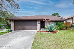 12203 E ARBOR BLUFF LN