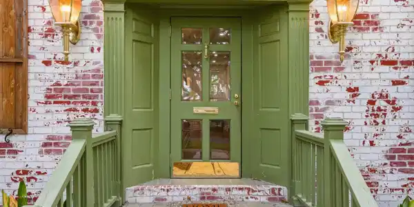 Image 4: Front Porch