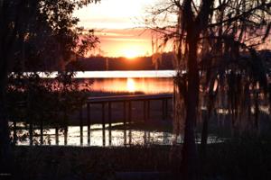 0 LAKE LN