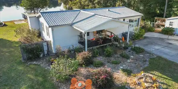 225 KITTY Avenue