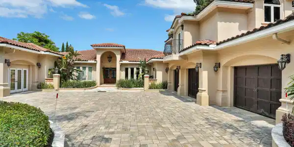 4231 MAGNOLIA RD