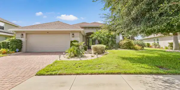 90 ARENA LAKE DR