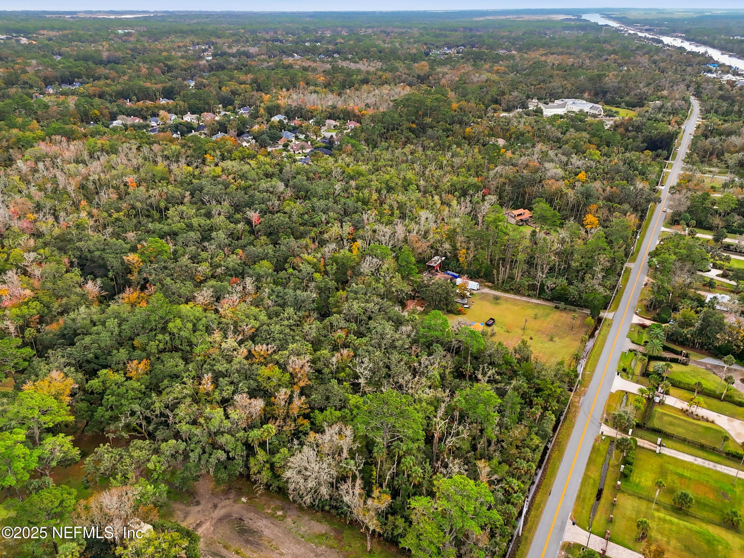 Image 3: 2.5 acre parcel