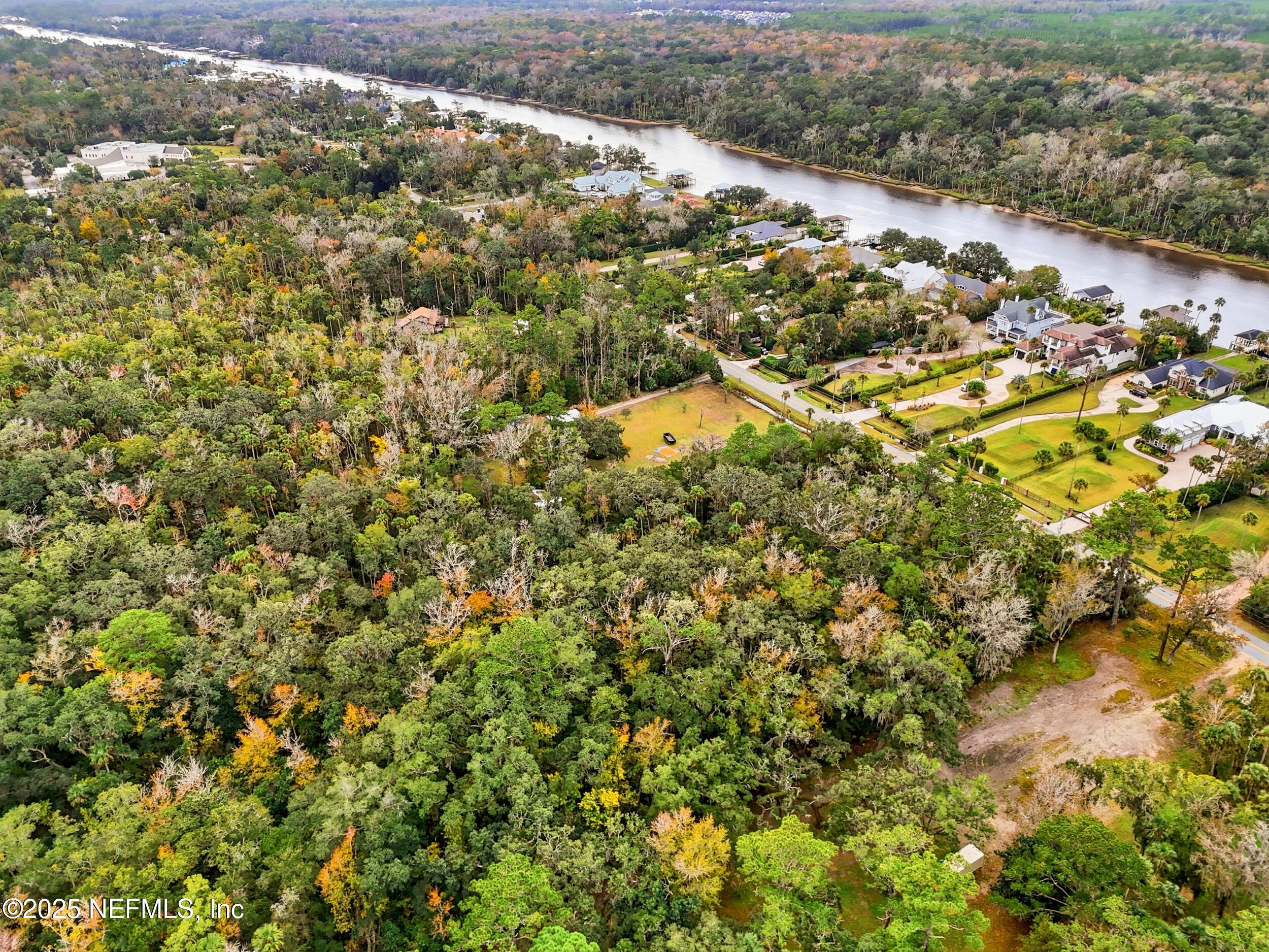 Image 4: 2.5 acre parcel