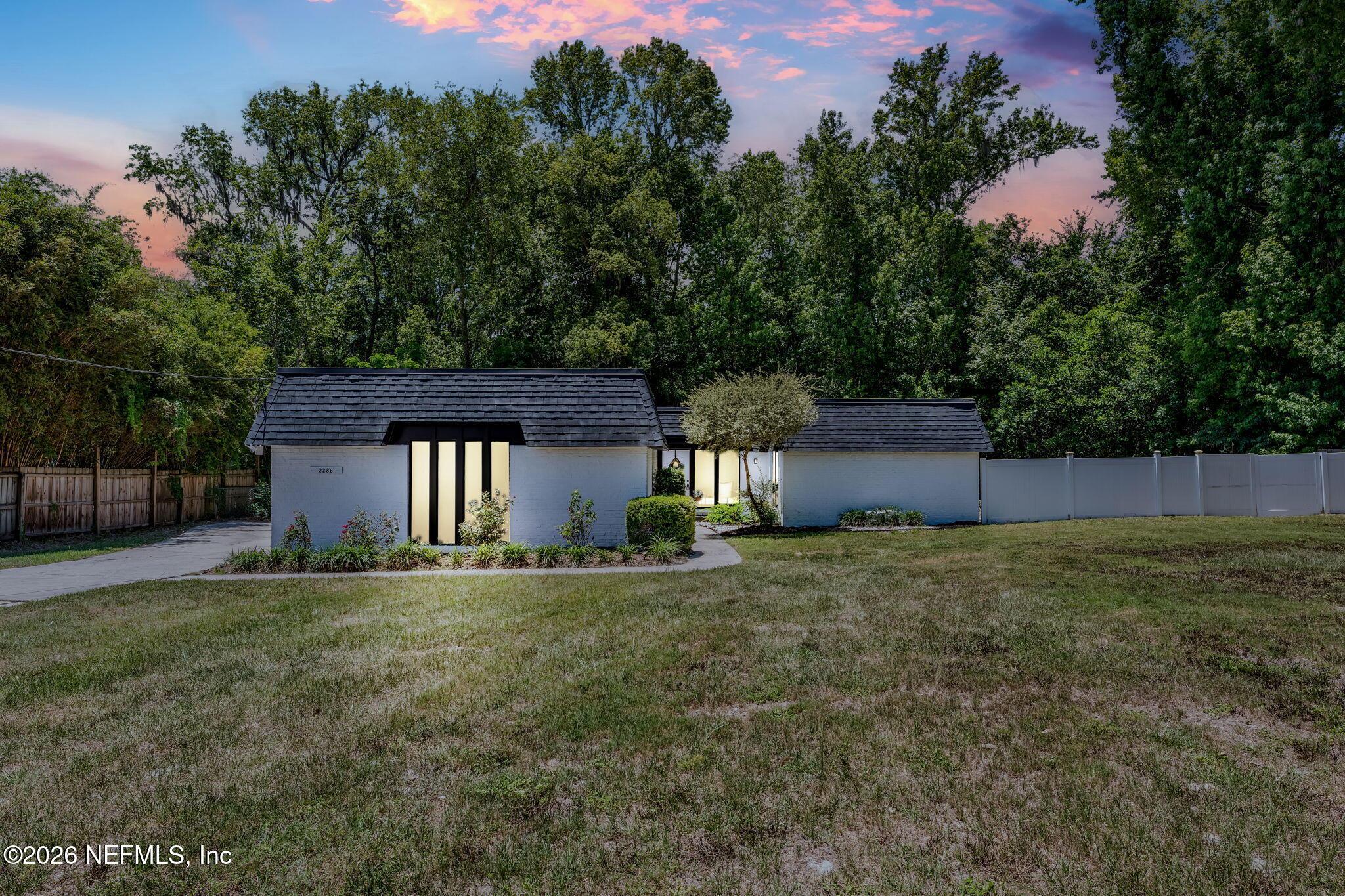 Image 1: 4-web-or-mls-Exterior Twilight
