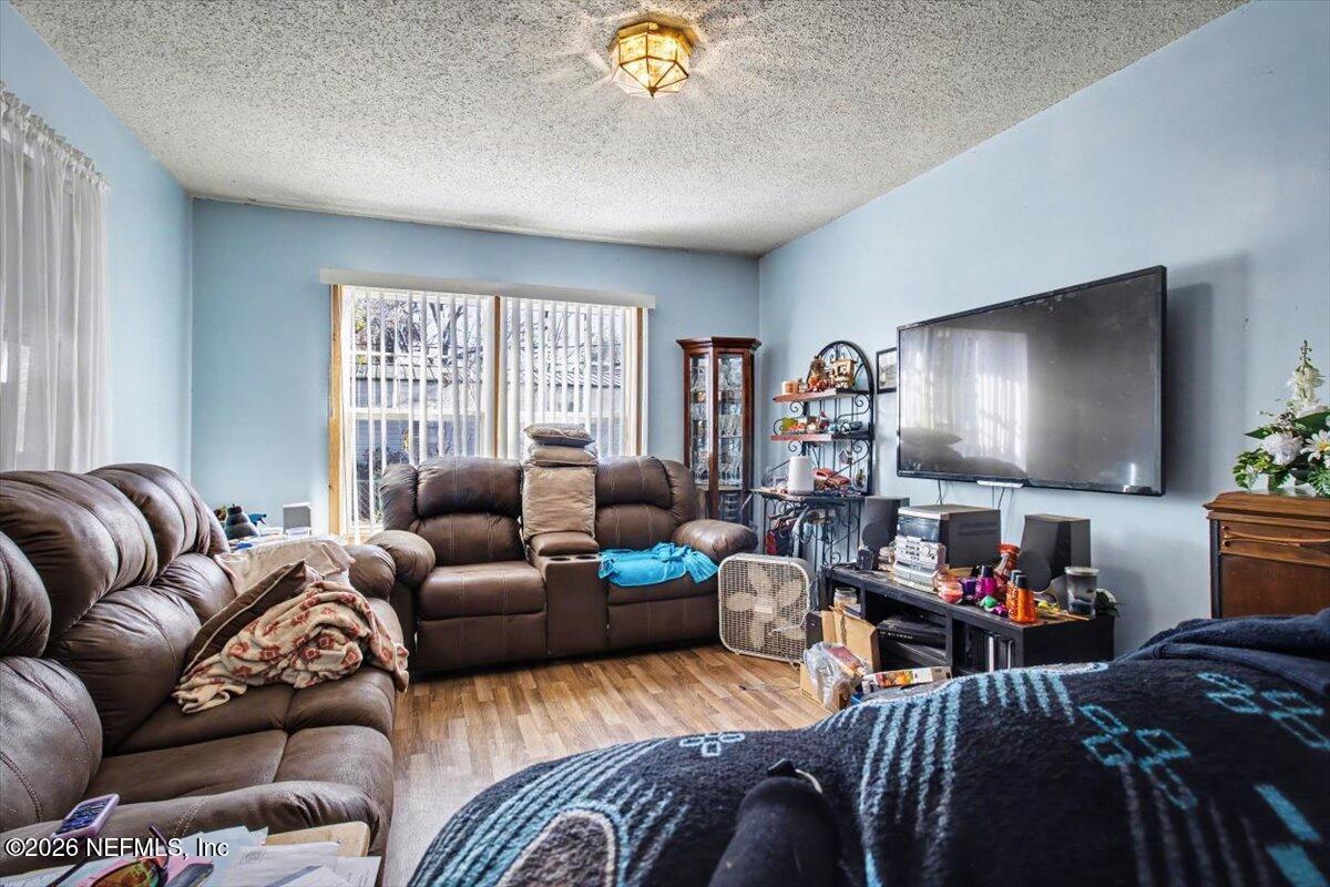 Image 4: 37-CFREM_6564_SW_163rd_St_Starke_FL-37