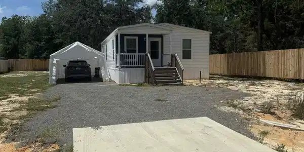 209 DAWN Avenue
