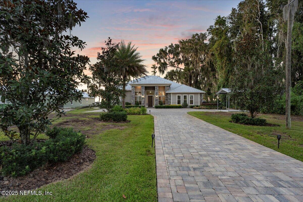 Image 2: 01-STA01385