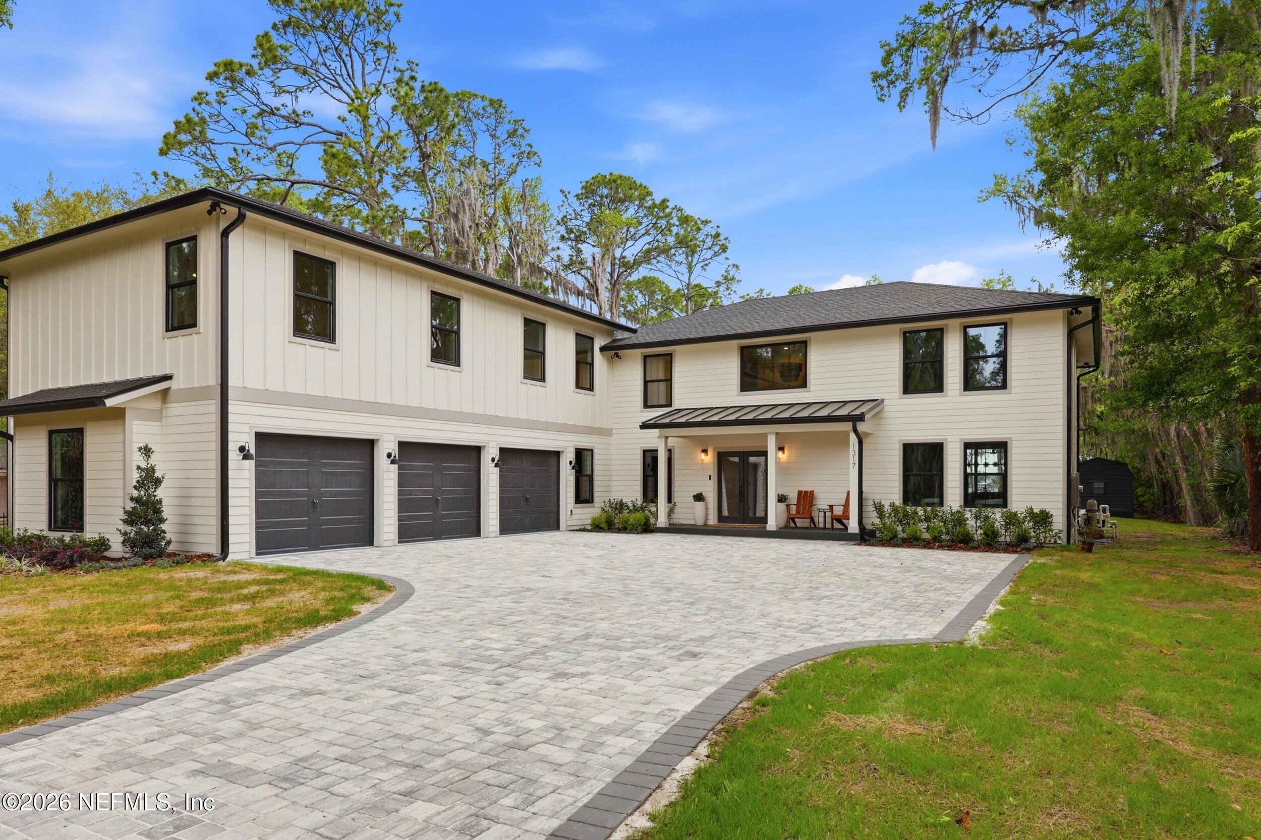 Image 2: the real estateographers_078