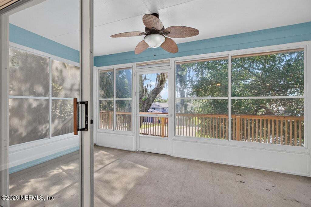 Image 3: Screened Lanai