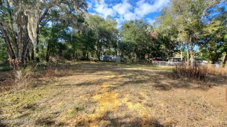 235 HAYES Drive