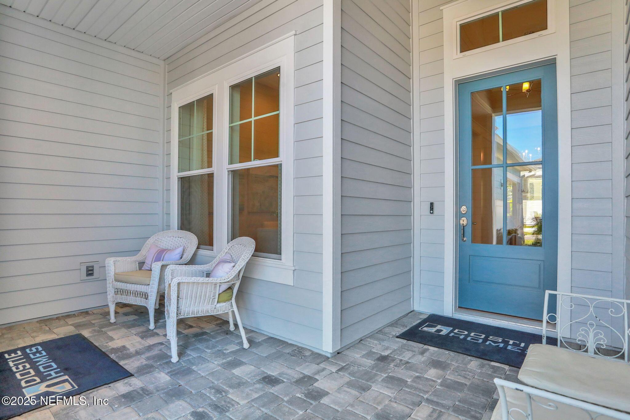 Image 4: Front Patio