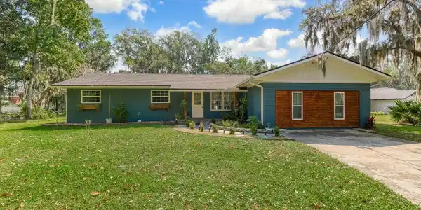 774 CREIGHTON Road