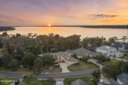 2025 CASTLE POINT Court