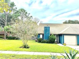 11538 FORT CAROLINE LAKES DR