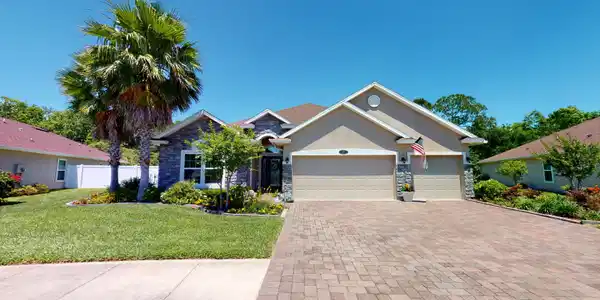 17 AUBERRY DR
