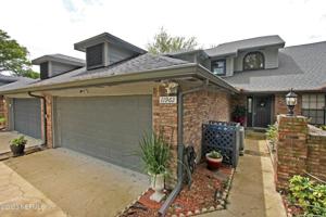 11962 HARBOUR COVE DR S