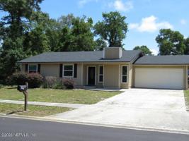 2095 BROAD OAK DR