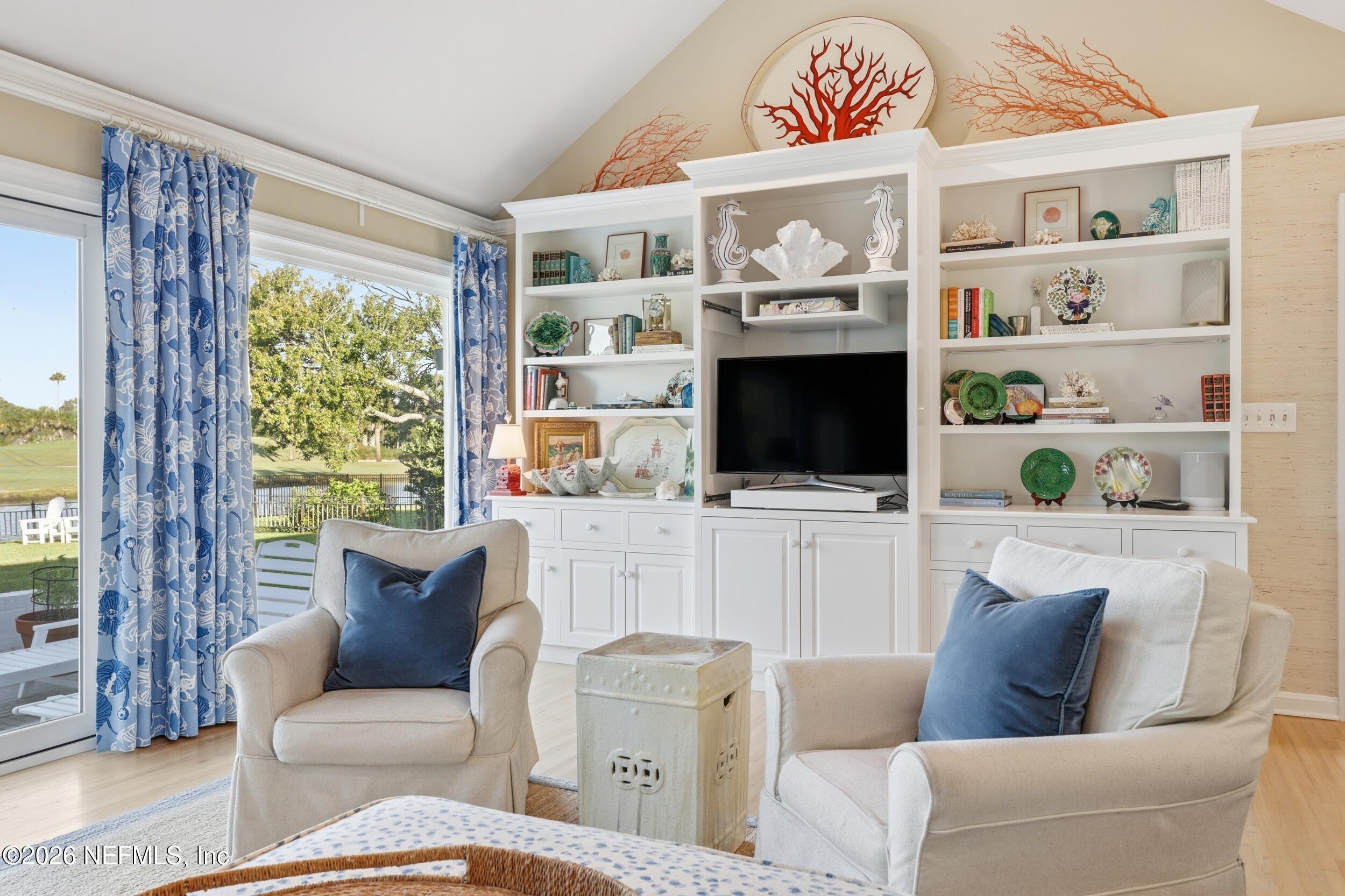 Image 4: the real estateographers_009