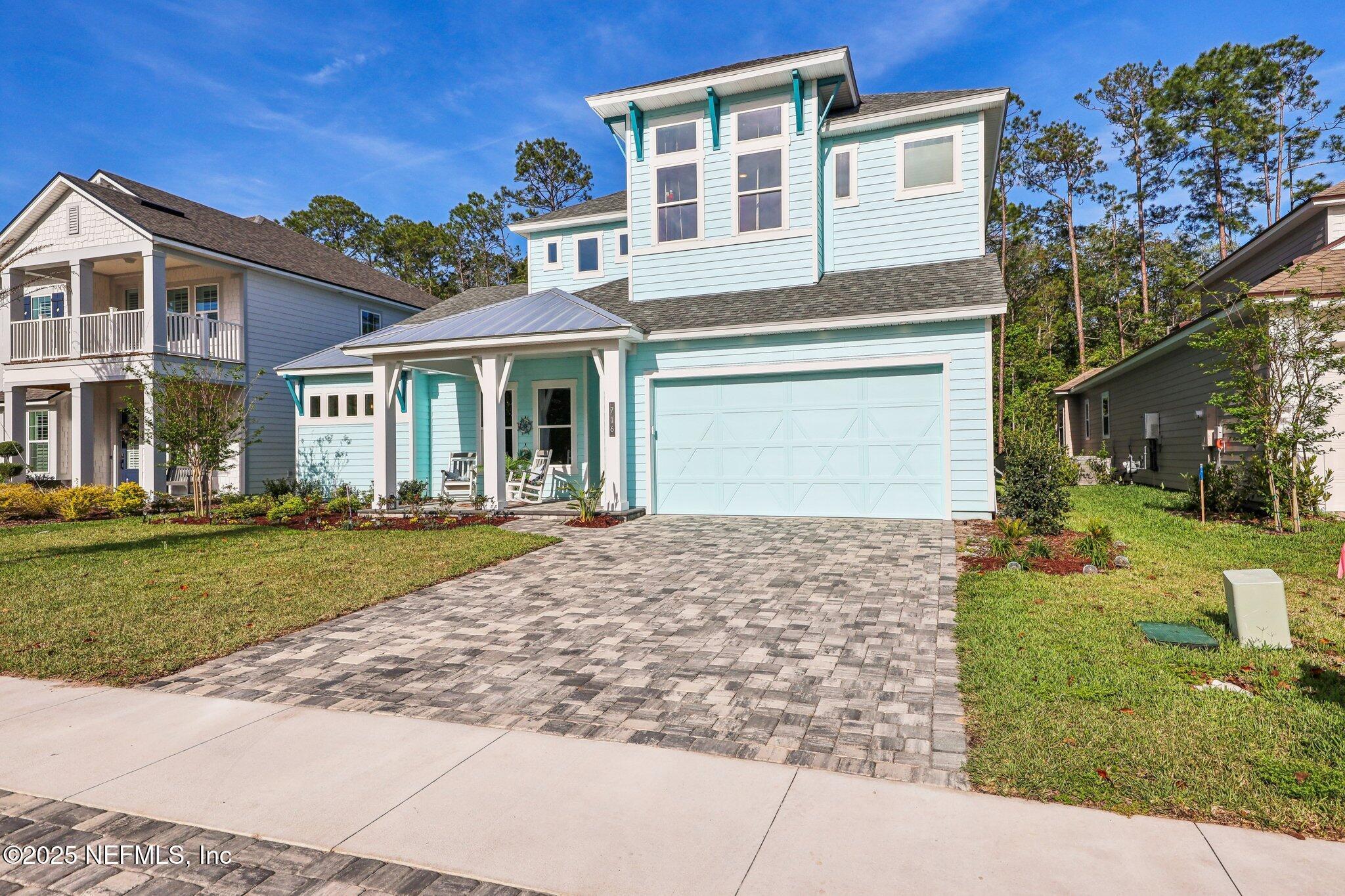 Image 3: 716 Palm Crest Dr