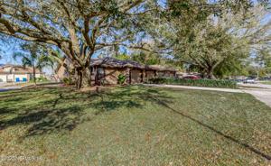 3458 RAYMUR VILLA DR