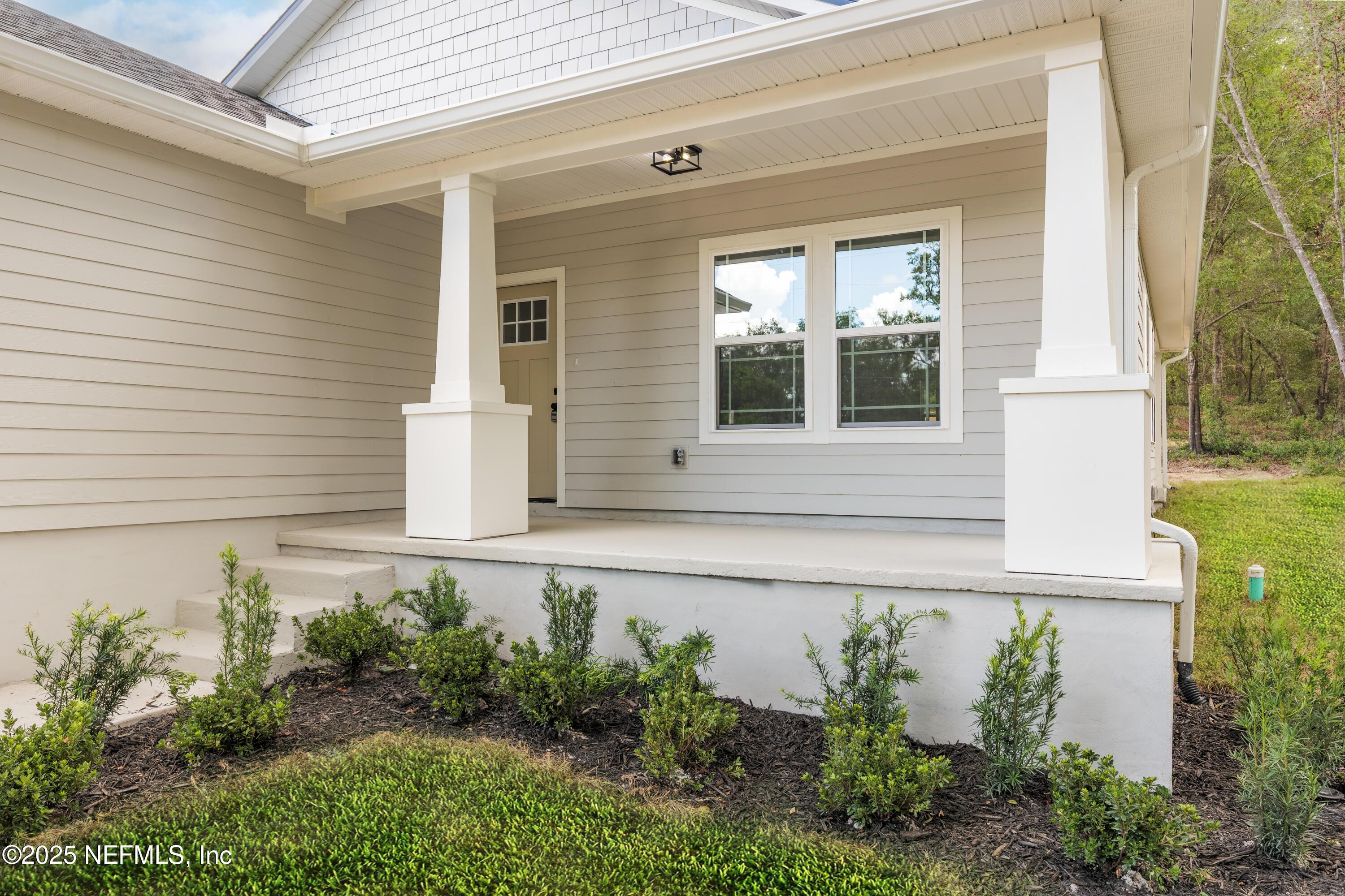 Image 2: 6266LittleLakeGenevaRdKeystoneHeightsFL-