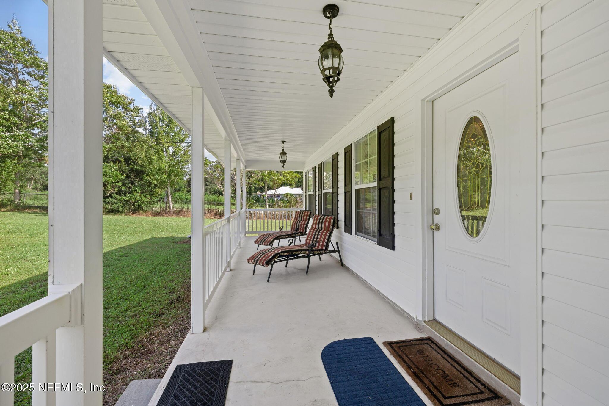 Image 4: 6-web-or-mls-212 Lake Dr (6 of 49)