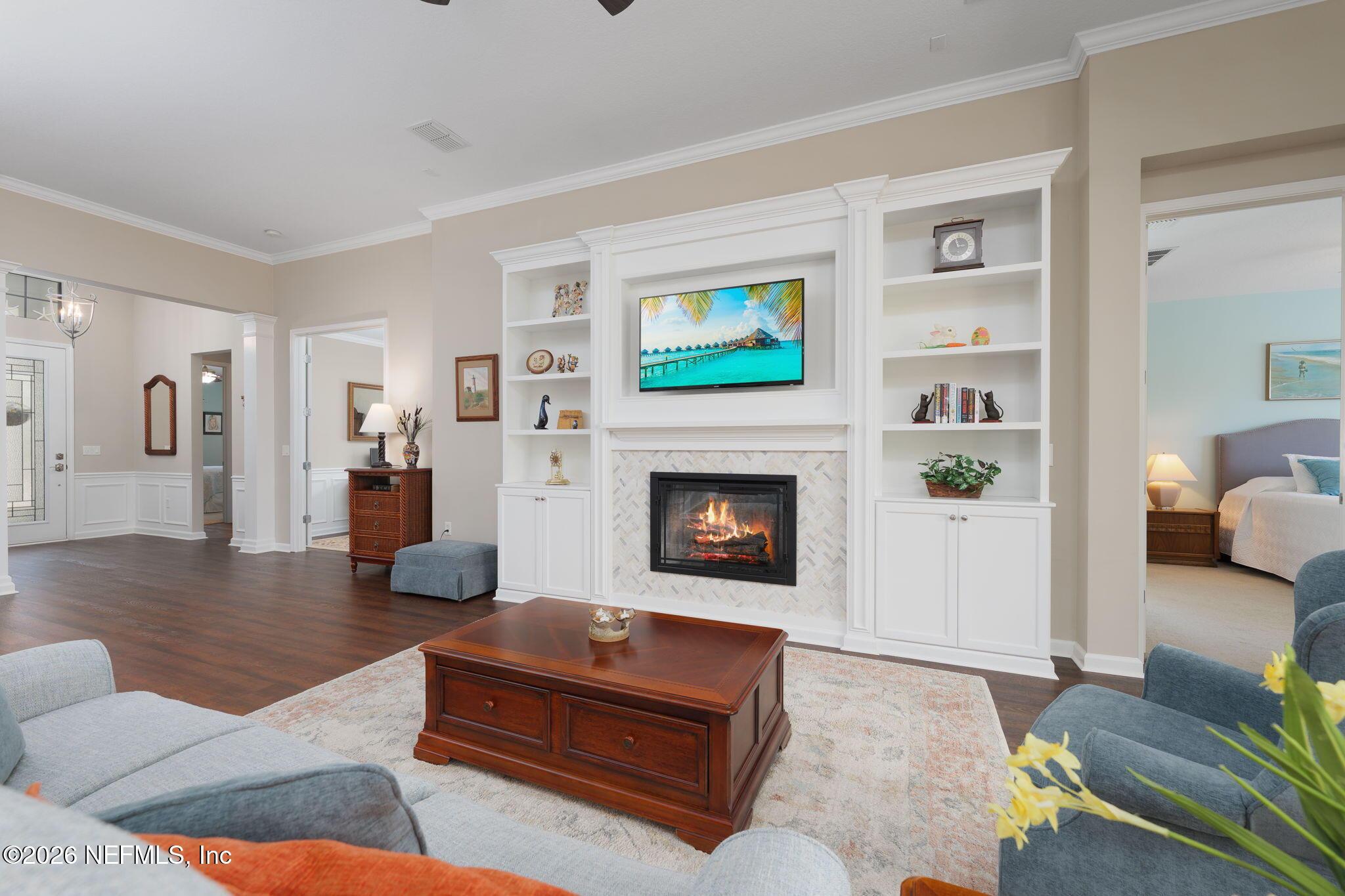 Image 2: Cozy Electric Fireplace