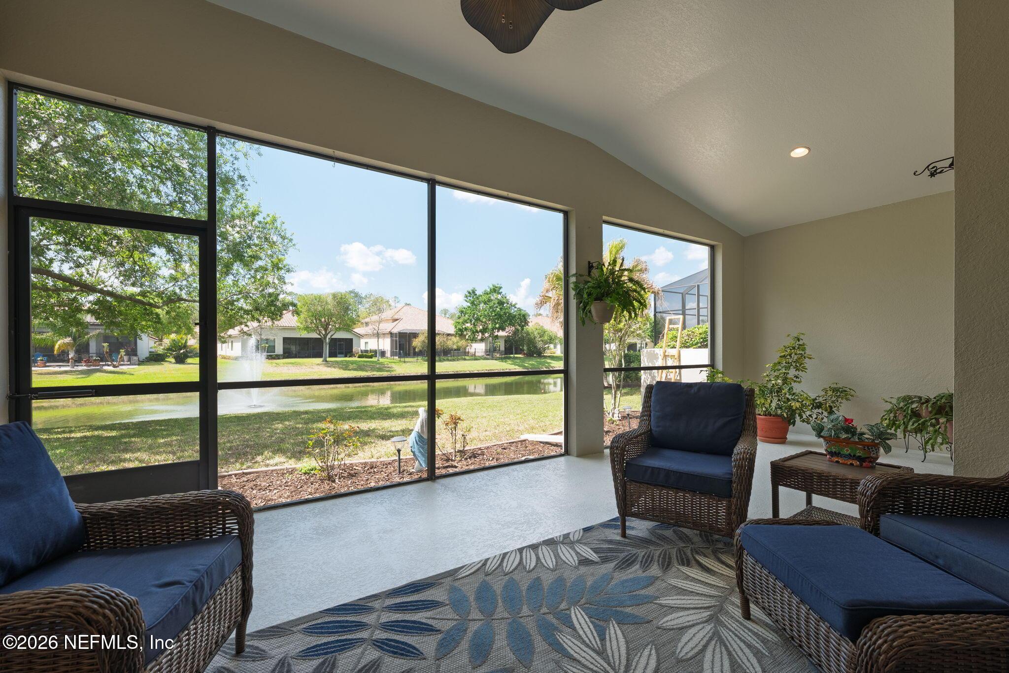 Image 3: Screened Lanai