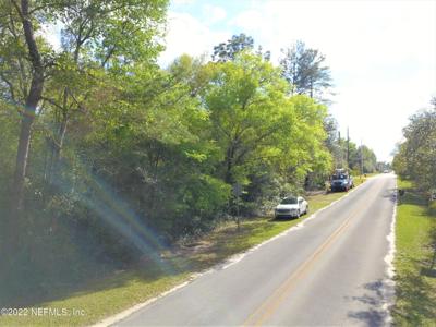 407 HOLIDAY Drive