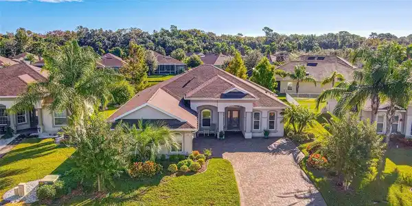 113 ARENA LAKE DR
