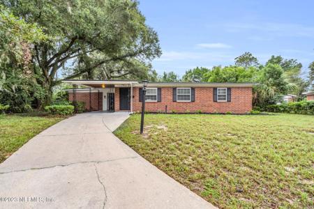 5976 HOLLY BAY