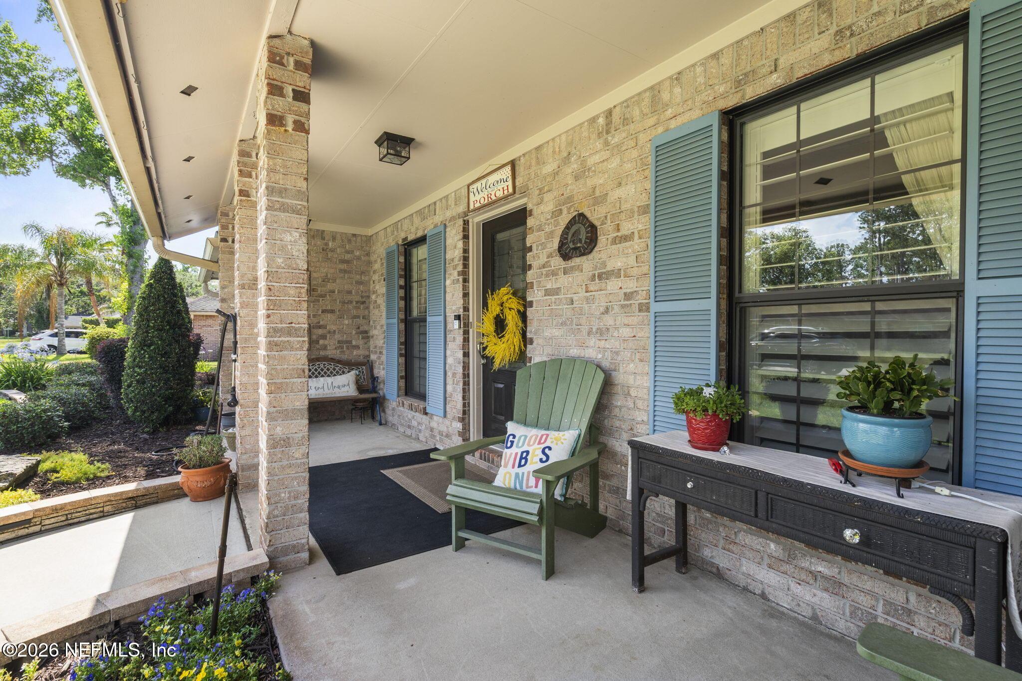 Image 4: Porch 2 - 3093