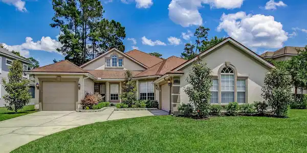 2163 AUTUMN COVE CIR