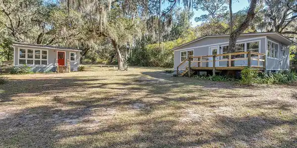 175 E COWPEN LAKE RD