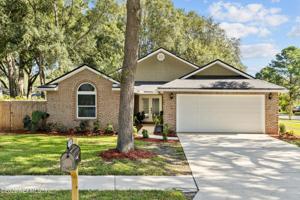 12143 BABBLING BROOK DR
