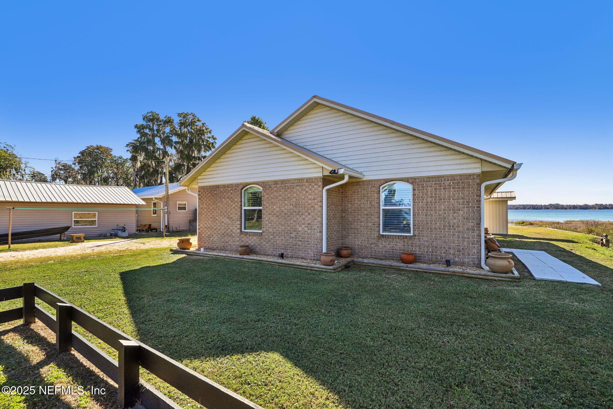 Image 4: 6-web-or-mls-SW 160th St-S1111-004