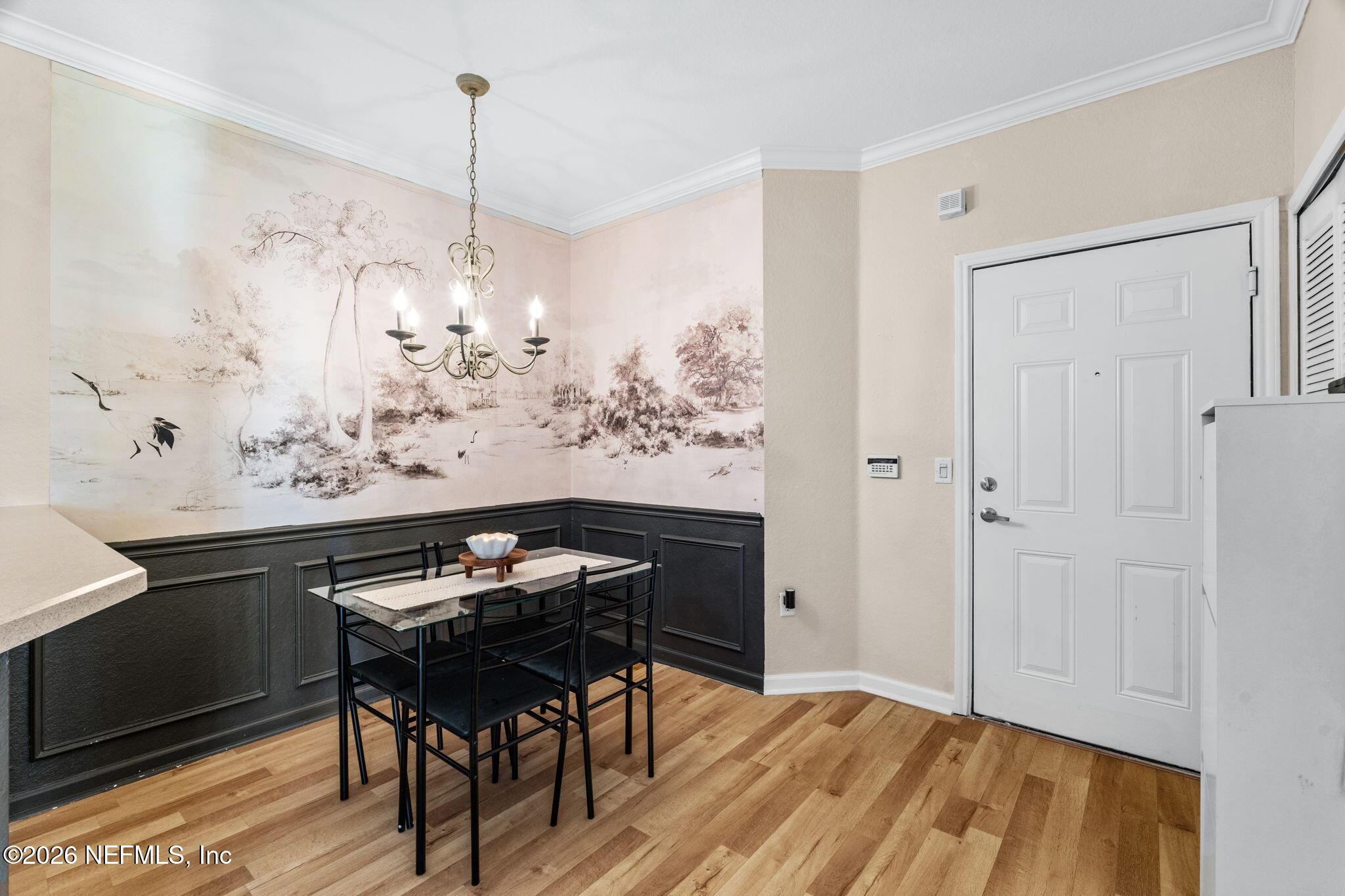 Image 4: ISO 245 Old Village Center Cir St August