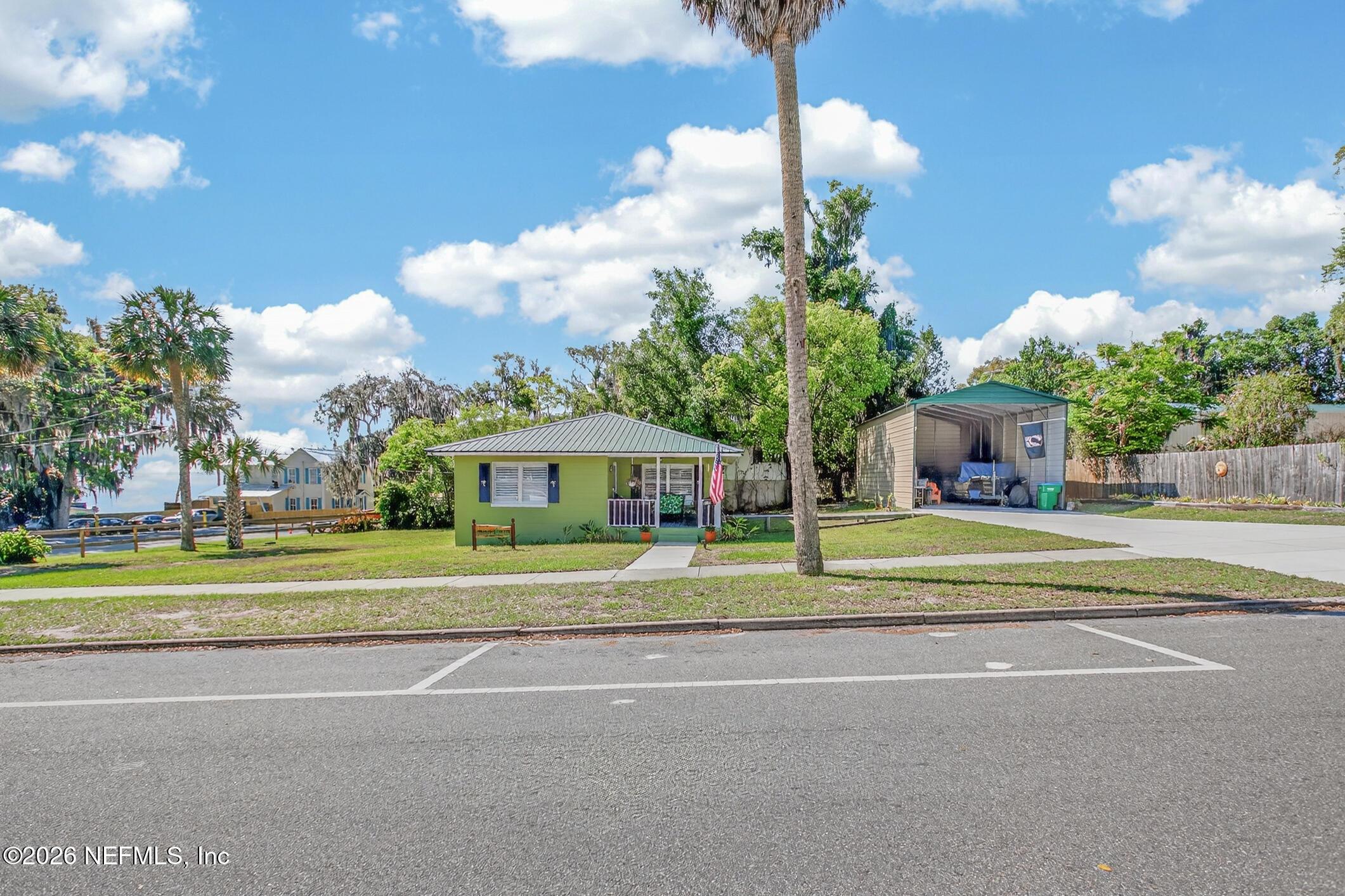 Image 2: 003-105CentralAvenue-CrescentCity-FL-321