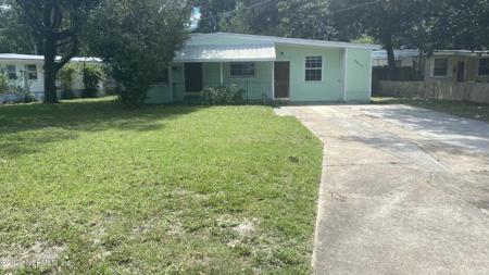 5642 DICKSON Road