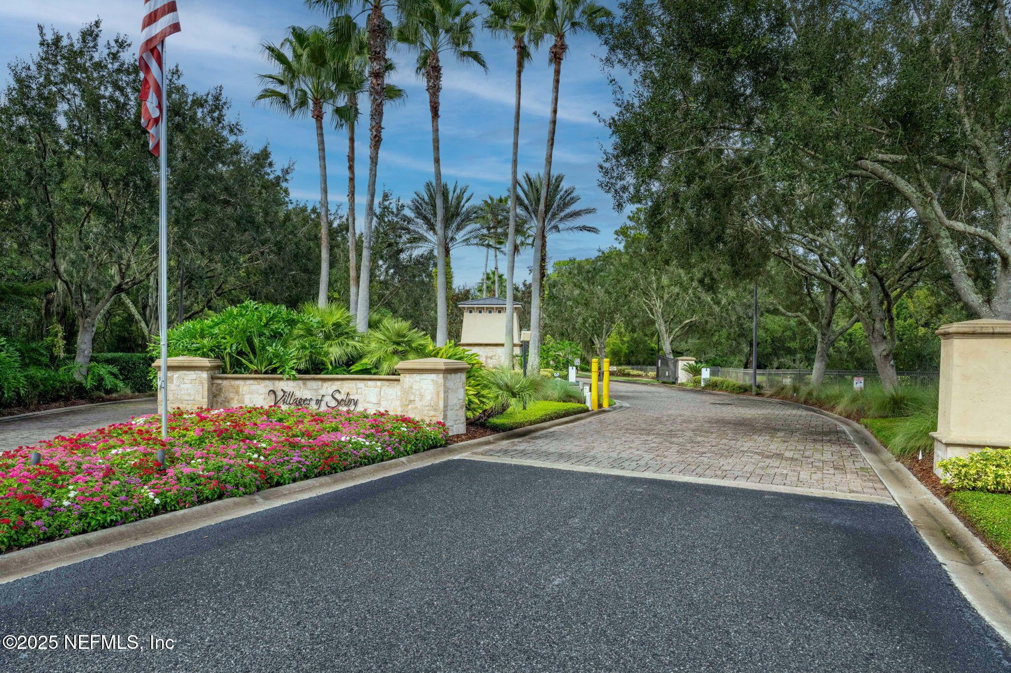 Image 2: ISO PHOTO_82 Amacano Ln_STA FL_0066