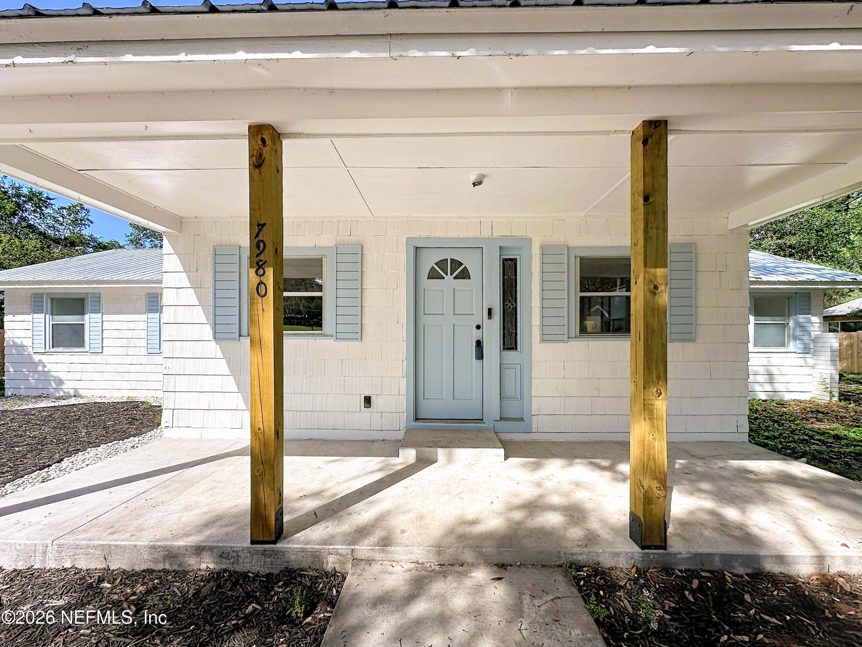 Image 4: Front Porch