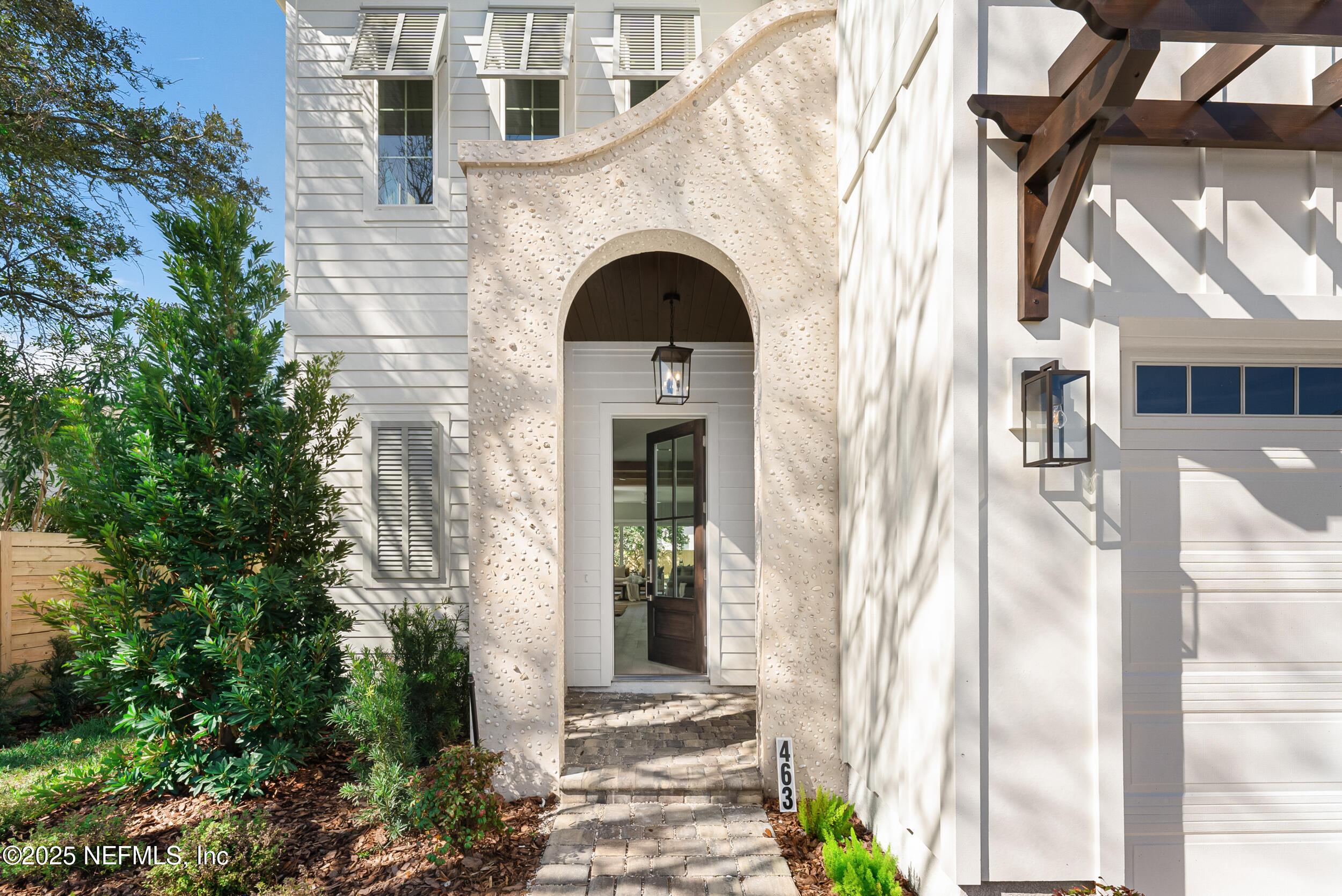 Image 3: 463 golf view cir edit-3