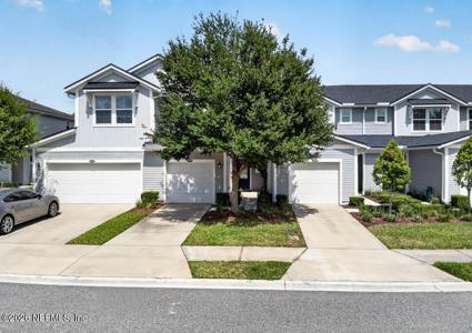 13935 MOLINA Drive