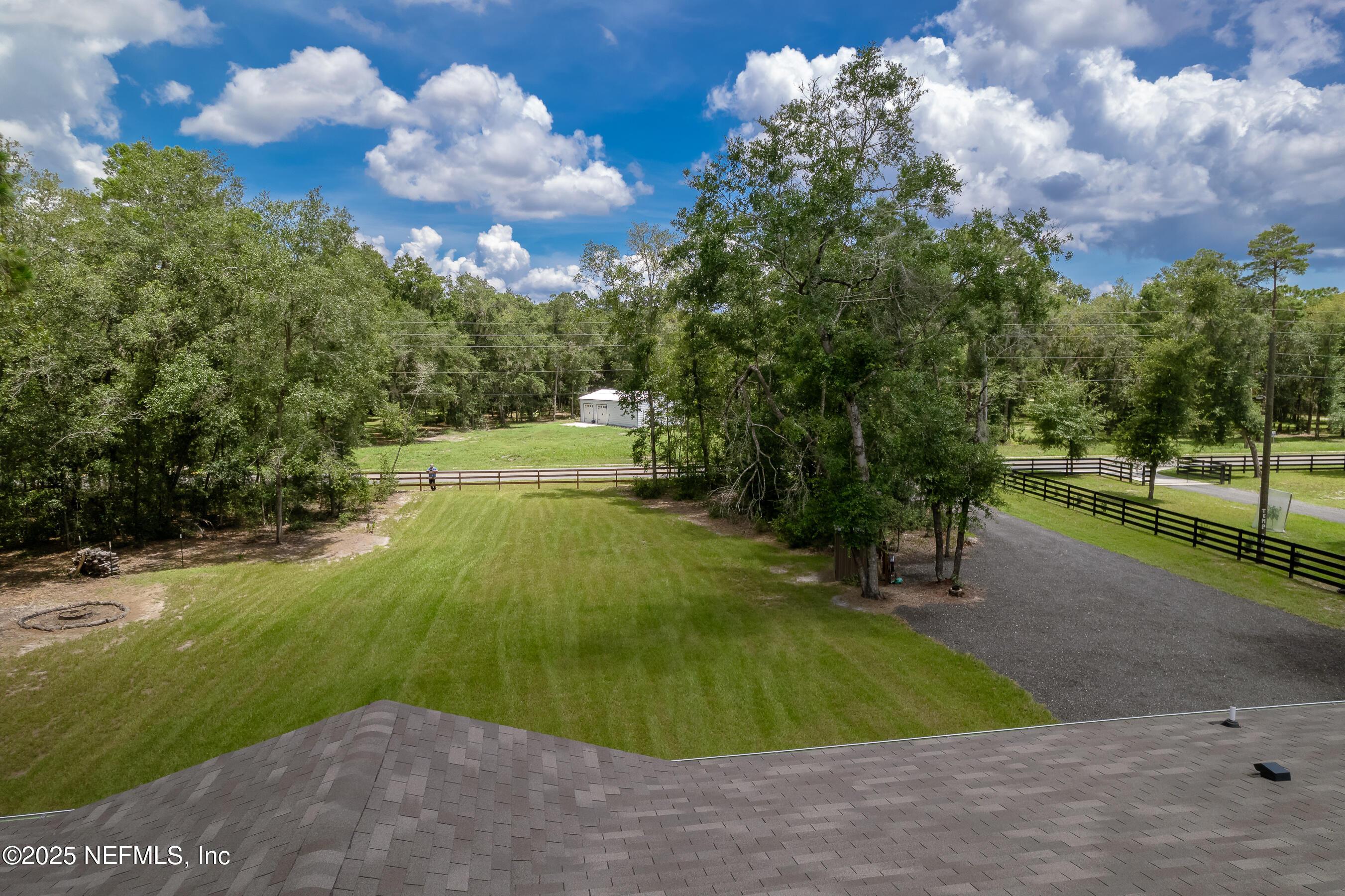 Image 4: 237Lake-0581
