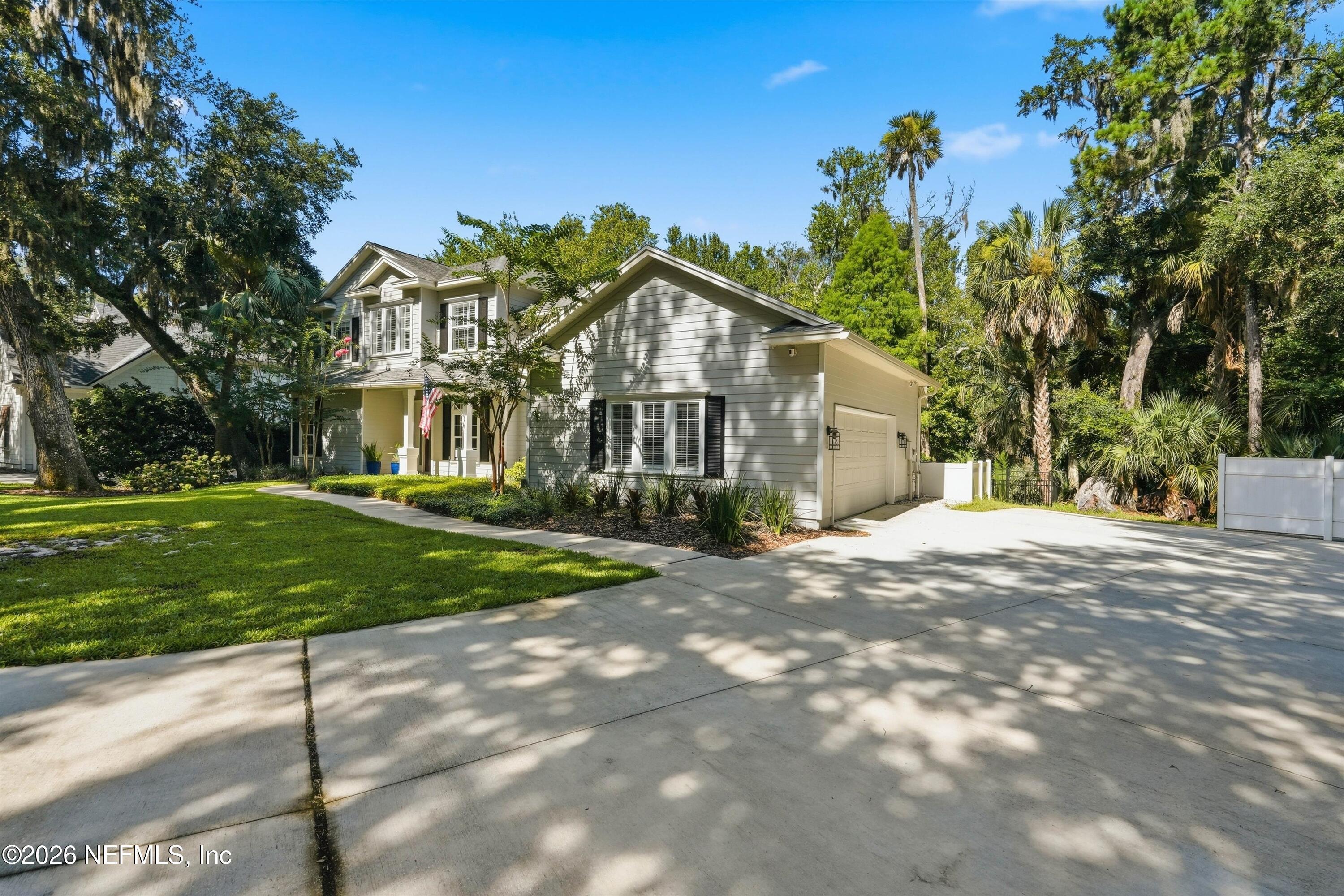 Image 3: 03-Driveway