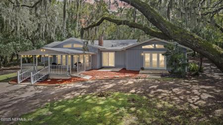 6490 WOODLAND Drive