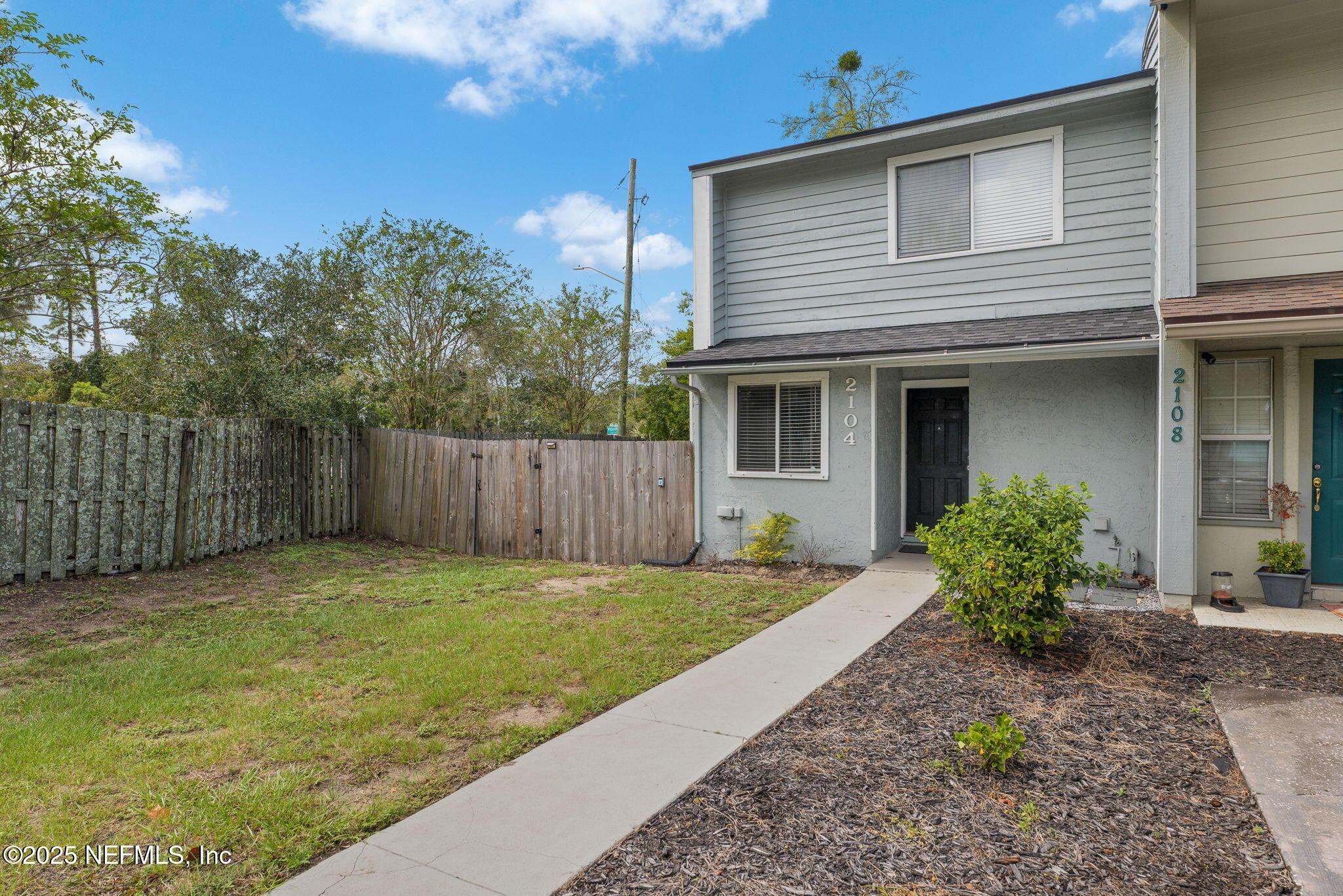 Image 1: 2104_DWDW-1